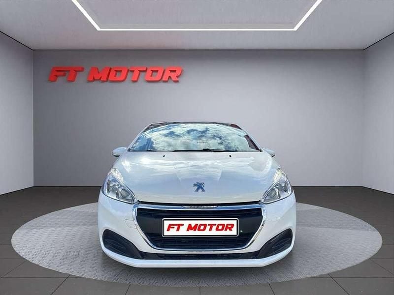 Usado Peugeot 208 Active 82 CV (60 kW) 2018 Blanco Utilitario