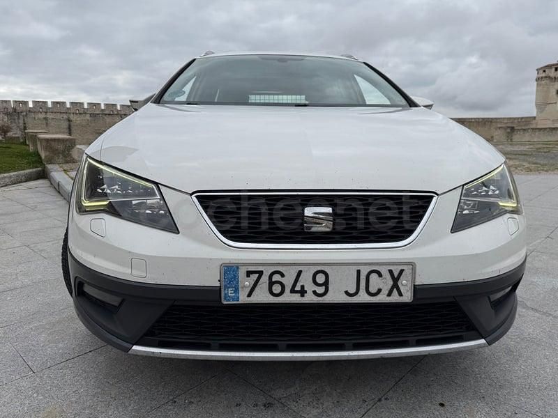 Usado Seat Leon 4Drive 150 CV (110 kW) 2015 Blanco Familiar