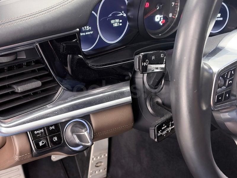 Usado Porsche Panamera Sport Turismo 440 CV (323 kW) 2018 Gris / plata Familiar