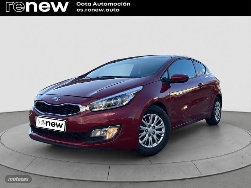 Usado Kia ProCeed 110 CV (80 kW) 2016 Rojo Coupe