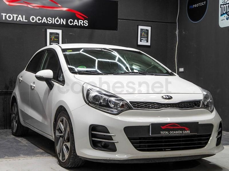 Usado Kia Rio 84 CV (61 kW) 2016 Blanco Utilitario