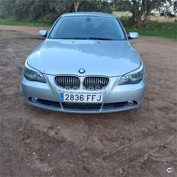 Usado BMW 530 218 CV (160 kW) 2006 Gris / plata Berlina