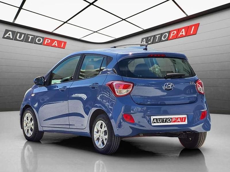 Usado Hyundai i10 67 CV (49 kW) 2016 Azul Utilitario