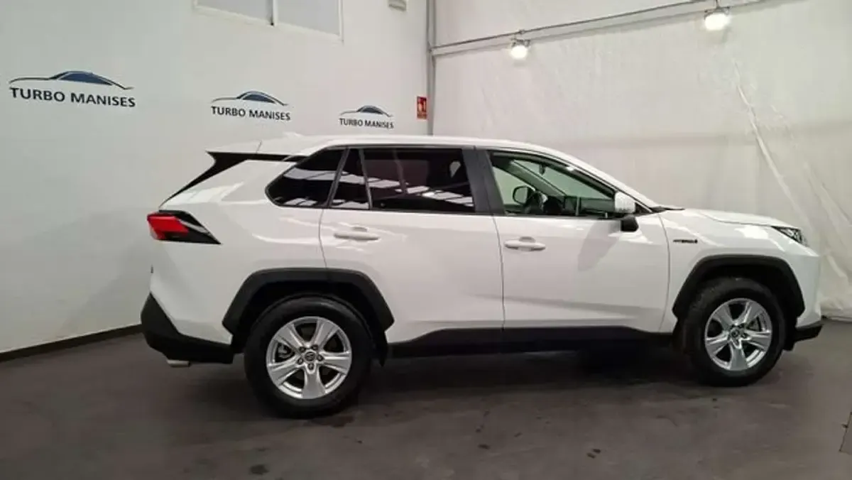 Usado Toyota RAV4 Hybrid Business Edition 222 CV (163 kW) 2021 Blanco SUV