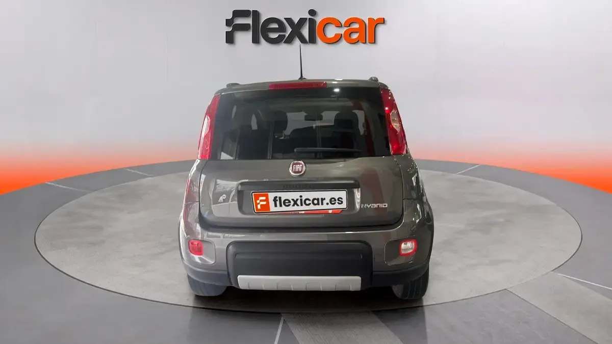 Usado Fiat Panda Cross Cross 71 CV (52 kW) 2023 Gris Utilitario