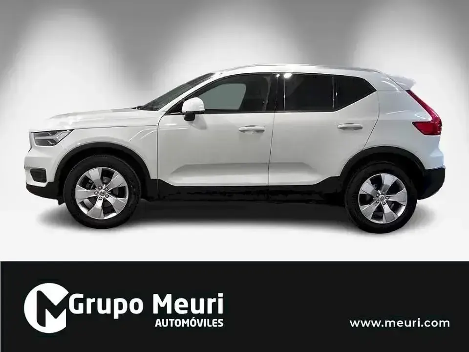 Usado Volvo XC40 Momentum 156 CV (114 kW) 2019 Blanco SUV
