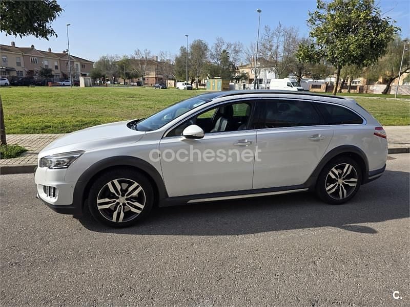 Usado Peugeot 508 RXH 180 CV (132 kW) 2015 Blanco Familiar