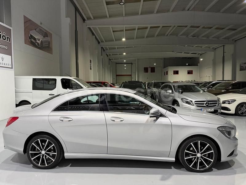 Usado Mercedes CLA200 136 CV (100 kW) 2015 Gris / plata Berlina