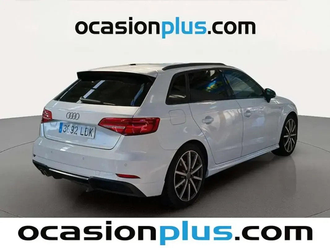 Usado Audi A3 Sportback S-Line 150 CV (110 kW) 2019 Blanco Utilitario