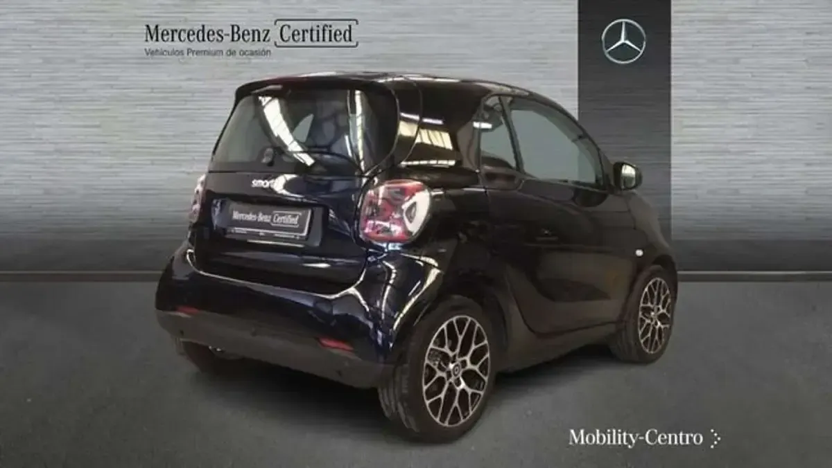 Usado Smart ForTwo Coupé 60 kW (82 CV) 2023 Negro Coupe