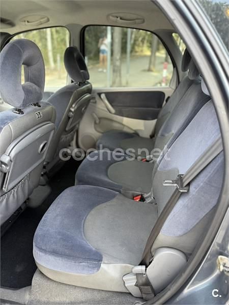 Negro Usado 2006 Citroën Xsara Picasso Monovolumen | 2000 € (Buen precio) - Imagen 1/4