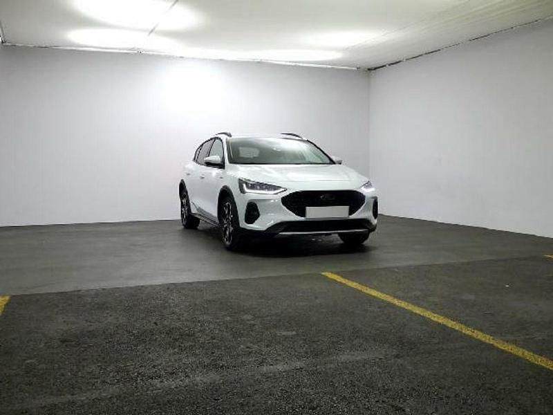 Usado Ford Focus Active 155 CV (114 kW) 2023 Blanco Berlina