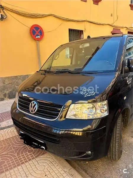Usado VW Multivan Comfortline 130 CV (95 kW) 2004 Negro Monovolumen