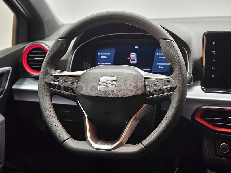 Usado Seat Ibiza FR 115 CV (84 kW) 2025 Blanco Utilitario