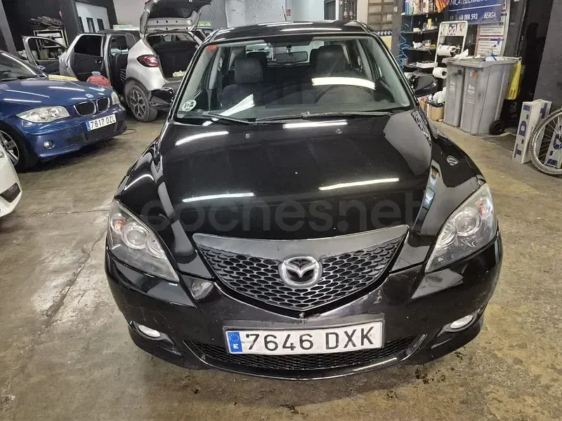Usado Mazda 3 Active 109 CV (80 kW) 2006 Negro Berlina