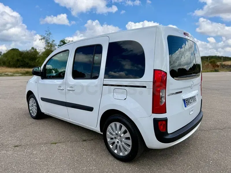 Usado Mercedes Citan 111 110 CV (80 kW) 2018 Blanco Monovolumen