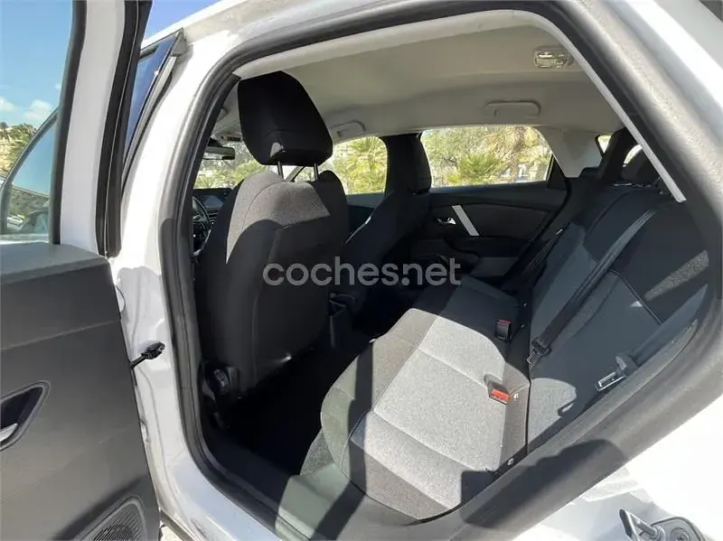 Usado Citroën C4 Feel 110 CV (80 kW) 2022 Blanco Berlina