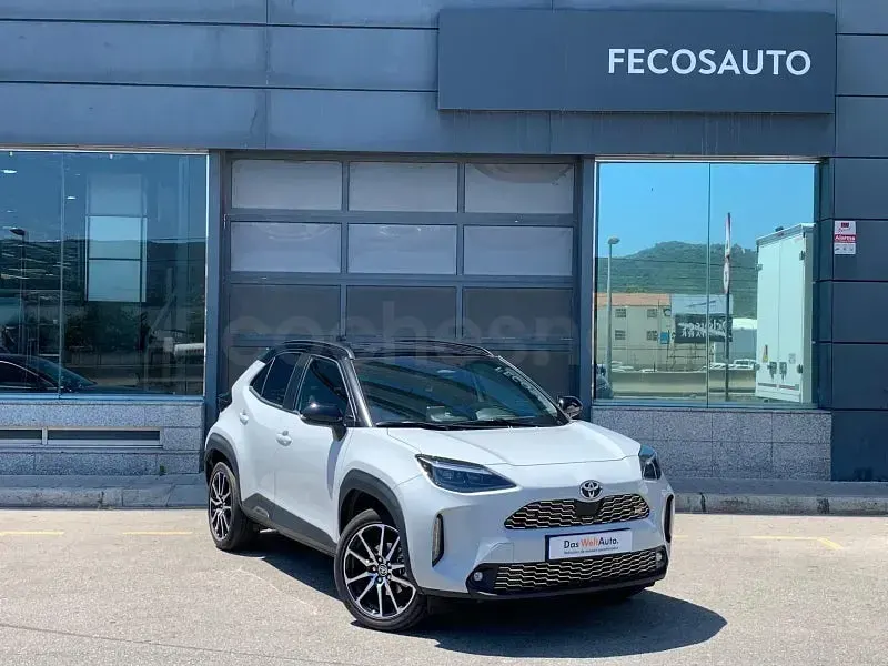 Usado Toyota Yaris Cross Sport 130 CV (95 kW) 2025 Blanco SUV