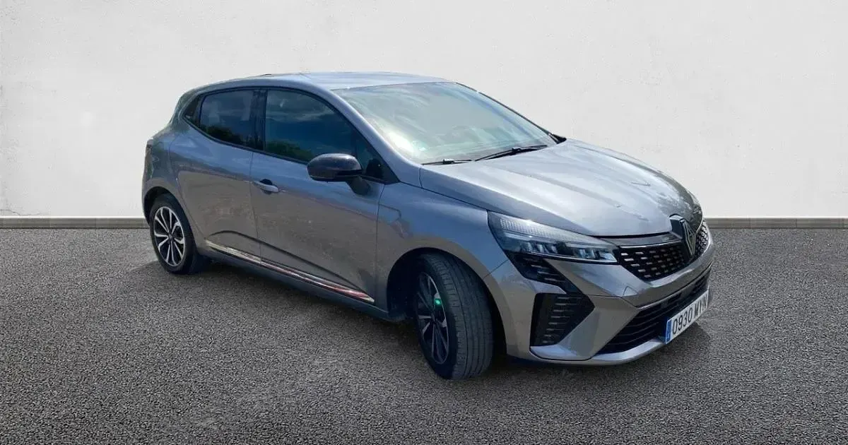 Usado Renault Clio Techno 90 CV (66 kW) 2025 Utilitario