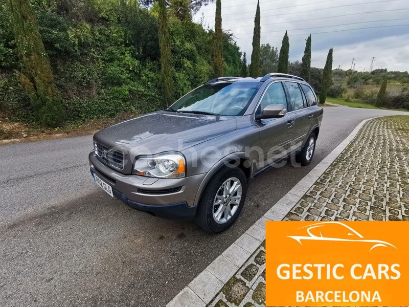 Beige Usado 2008 Volvo XC90 Momentum SUV | 10.490 € (Un poco caro) - Imagen 1/4