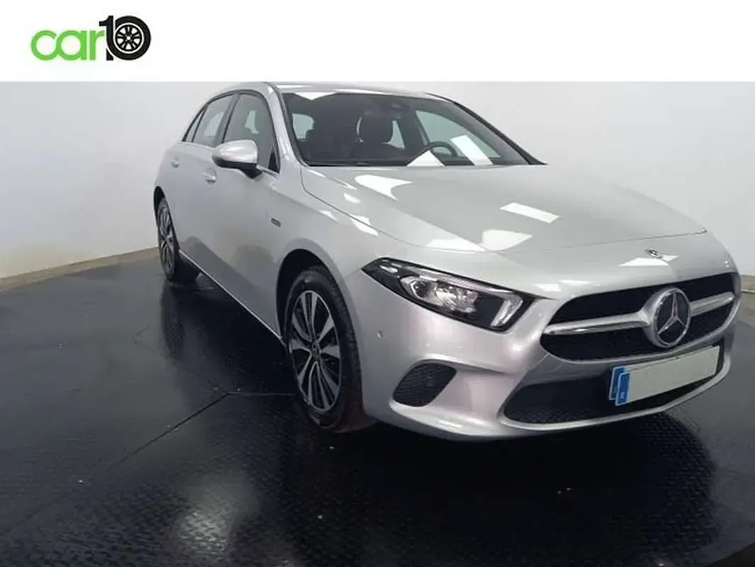 Usado Mercedes A250 Business 218 CV (160 kW) 2021 Gris Berlina