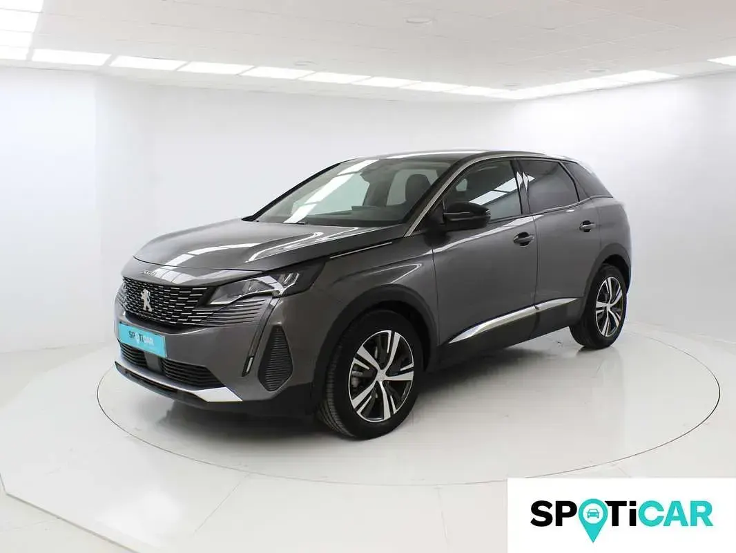Usado Peugeot 3008 Allure 131 CV (96 kW) 2022 Blanco SUV