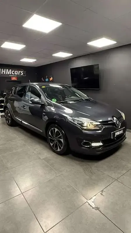 Usado Renault Mégane Bose Edition 132 CV (97 kW) 2014 Gris Utilitario