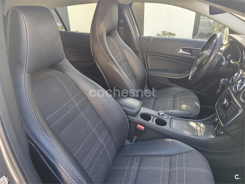 Usado Mercedes GLA200 Edition 1 136 CV (100 kW) 2015 Naranja SUV