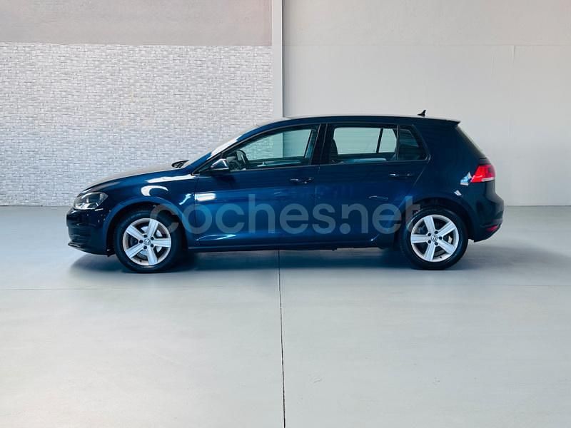 Usado VW Golf VII Edition 105 CV (77 kW) 2014 Azul Berlina