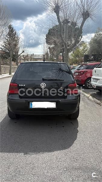 Usado VW Golf IV Conceptline 75 CV (55 kW) 2001 Negro Berlina