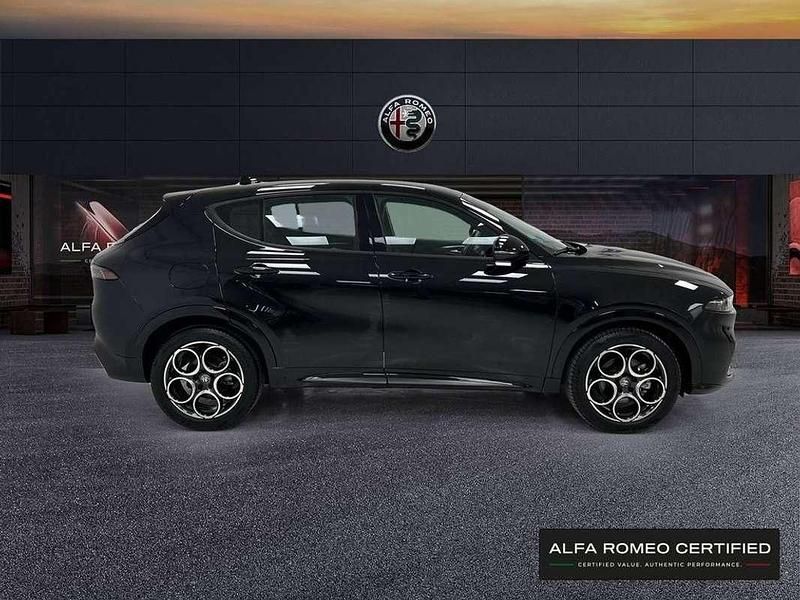 Usado Alfa Romeo Tonale Sprint 131 CV (96 kW) 2024 Negro SUV