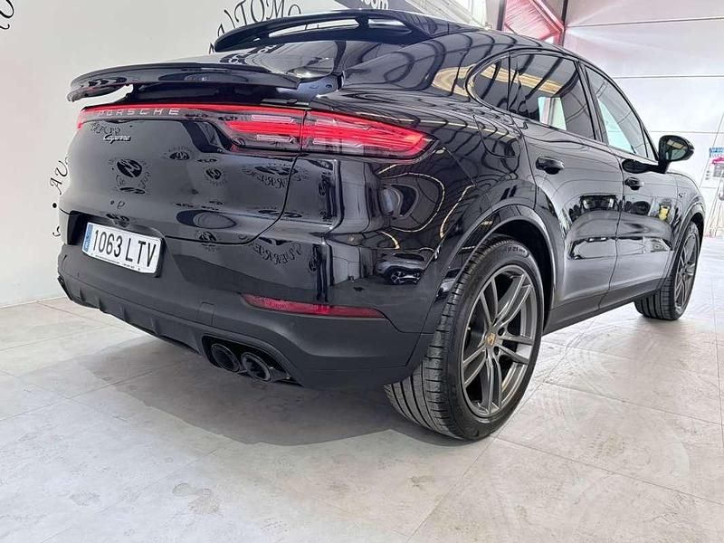 Usado Porsche Cayenne 462 CV (339 kW) 2021 Negro SUV