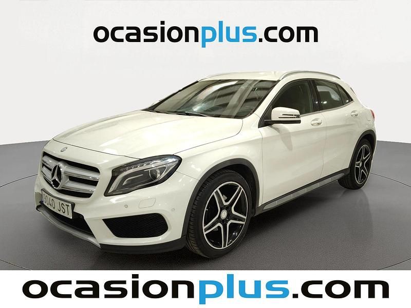 Usado Mercedes GLA200 Urban 136 CV (100 kW) 2016 Blanco SUV