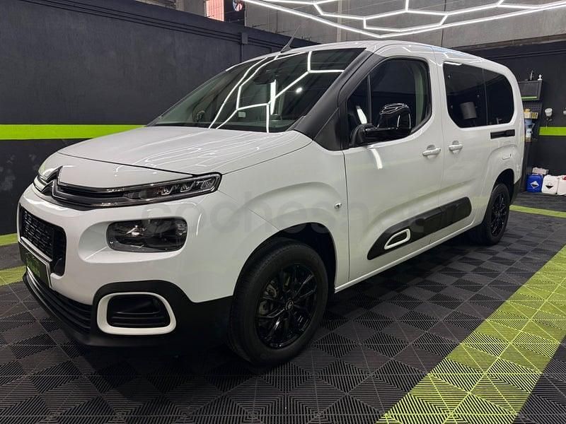 Usado Citroën Berlingo Feel 102 CV (75 kW) 2024 Blanco Monovolumen