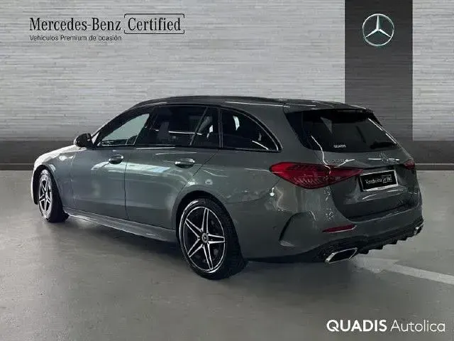 Usado Mercedes C220 200 CV (147 kW) 2025 Gris Familiar