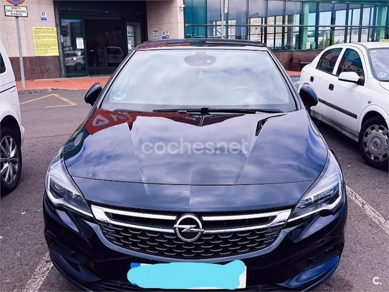 Azul Usado 2019 Opel Astra Dynamic Berlina | 11.000 € (Precio justo) - Imagen 1/4