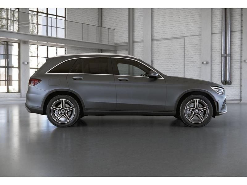 Usado Mercedes GLC220 AMG line 194 CV (142 kW) 2022 Selenitgrey  magno  paint SUV