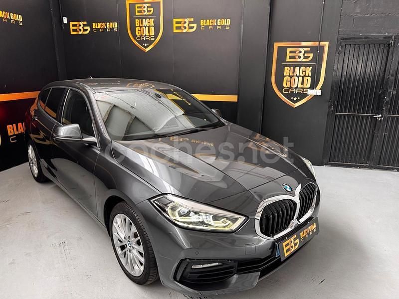 Usado BMW 118 150 CV (110 kW) 2021 Gris / plata Utilitario