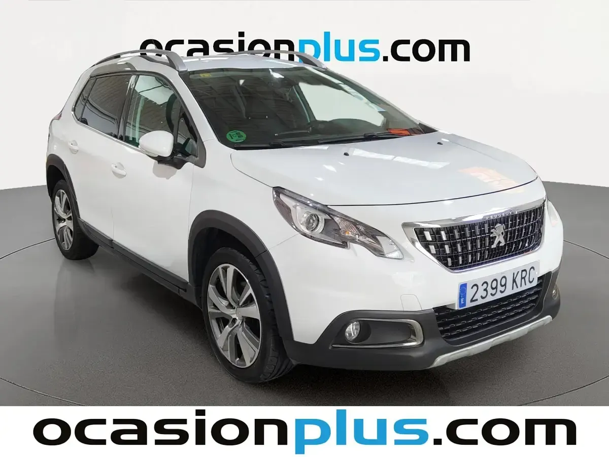 Usado Peugeot 2008 Allure 110 CV (80 kW) 2018 Blanco SUV