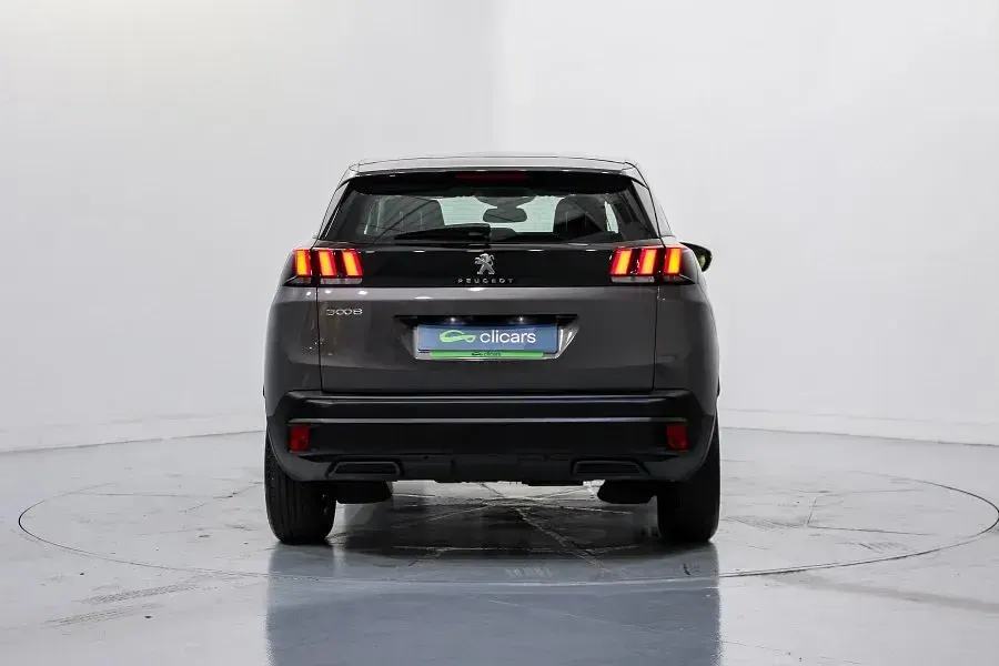 Usado Peugeot 3008 Active 130 CV (95 kW) 2023 SUV