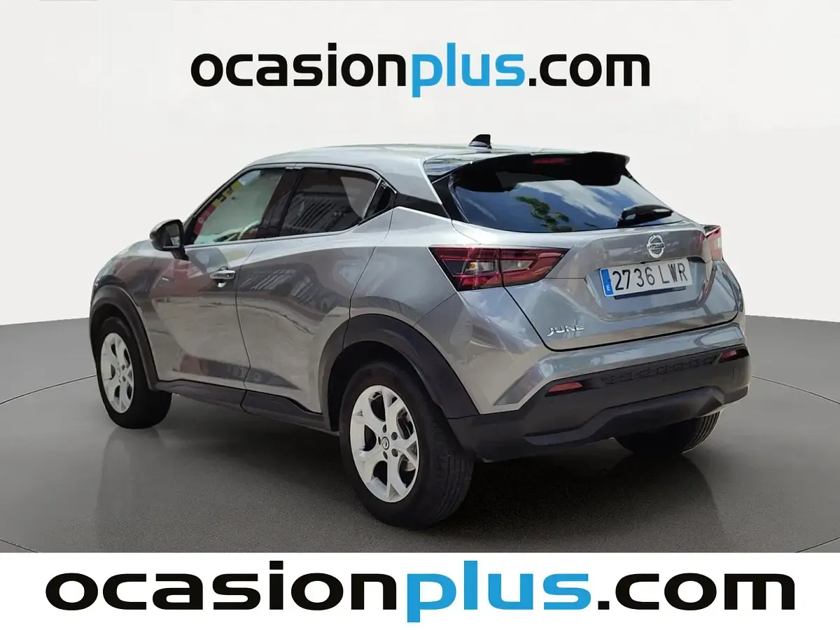 Usado Nissan Juke N-Connecta 114 HP (83 kW) 2022 Cinzento SUV