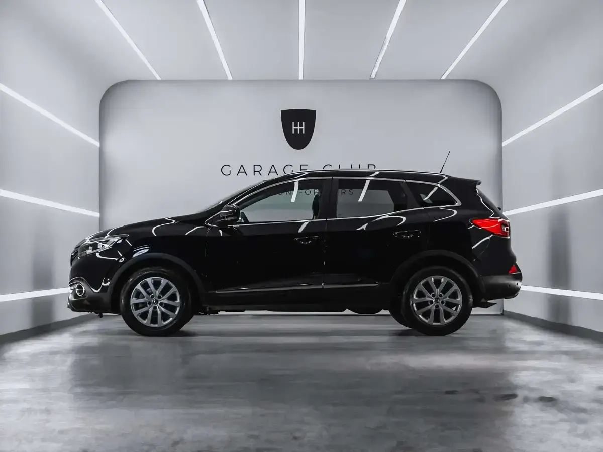 Usado Renault Kadjar Zen 163 CV (119 kW) 2017 Negro SUV
