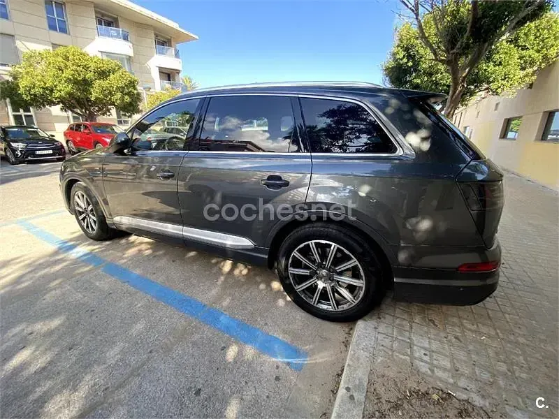 Usado Audi Q7 Sport 272 CV (200 kW) 2016 Gris / plata SUV