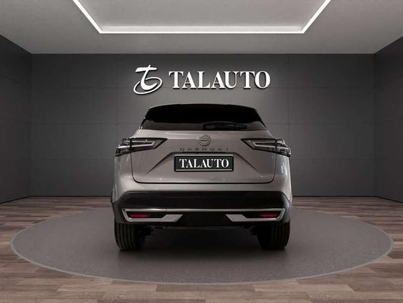 Usado Nissan Qashqai N-Connecta 158 CV (116 kW) 2024 Gris SUV