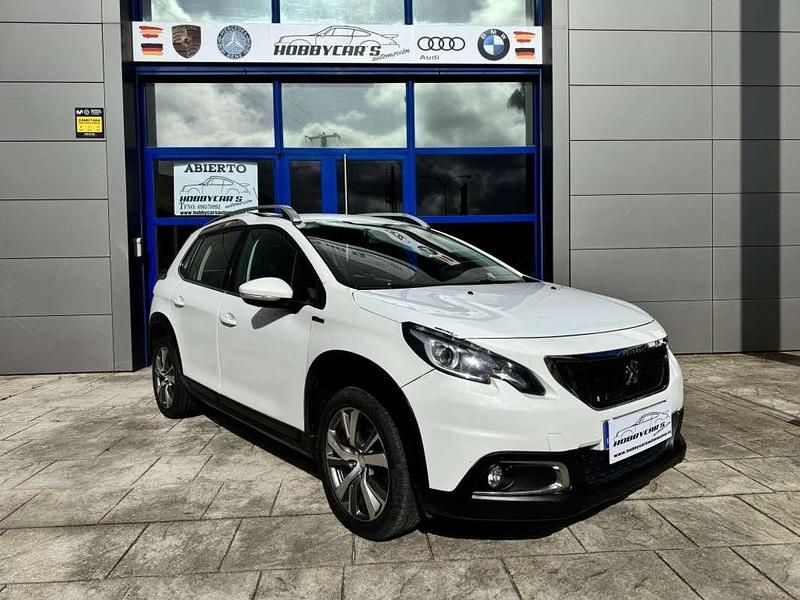 Usado Peugeot 2008 Allure 99 CV (72 kW) 2019 Blanco SUV