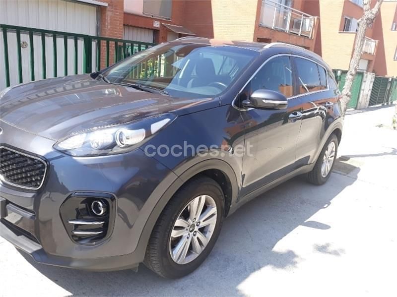 Usado Kia Sportage 115 CV (84 kW) 2016 Gris / plata SUV