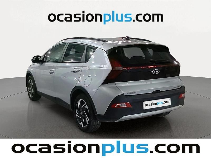 Usado Hyundai Bayon 84 CV (61 kW) 2022 Gris plata SUV
