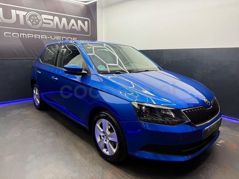 Usado Skoda Fabia 95 CV (69 kW) 2018 Azul Berlina