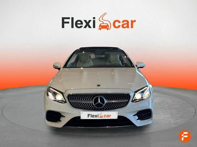 Usado Mercedes E350 299 CV (219 kW) 2019 Blanco Coupe