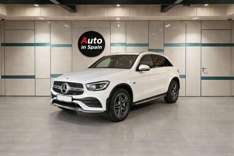 Usado Mercedes GLC300e 320 CV (235 kW) 2021 Blanco Coupe